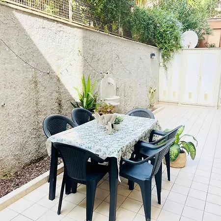 Homes - S Camillo - Near Trastevere Apartment *