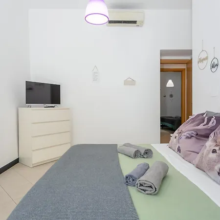 Homes - S Camillo - Near Trastevere Apartment