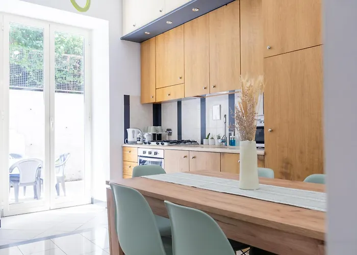 Homes - S Camillo - Near Trastevere *